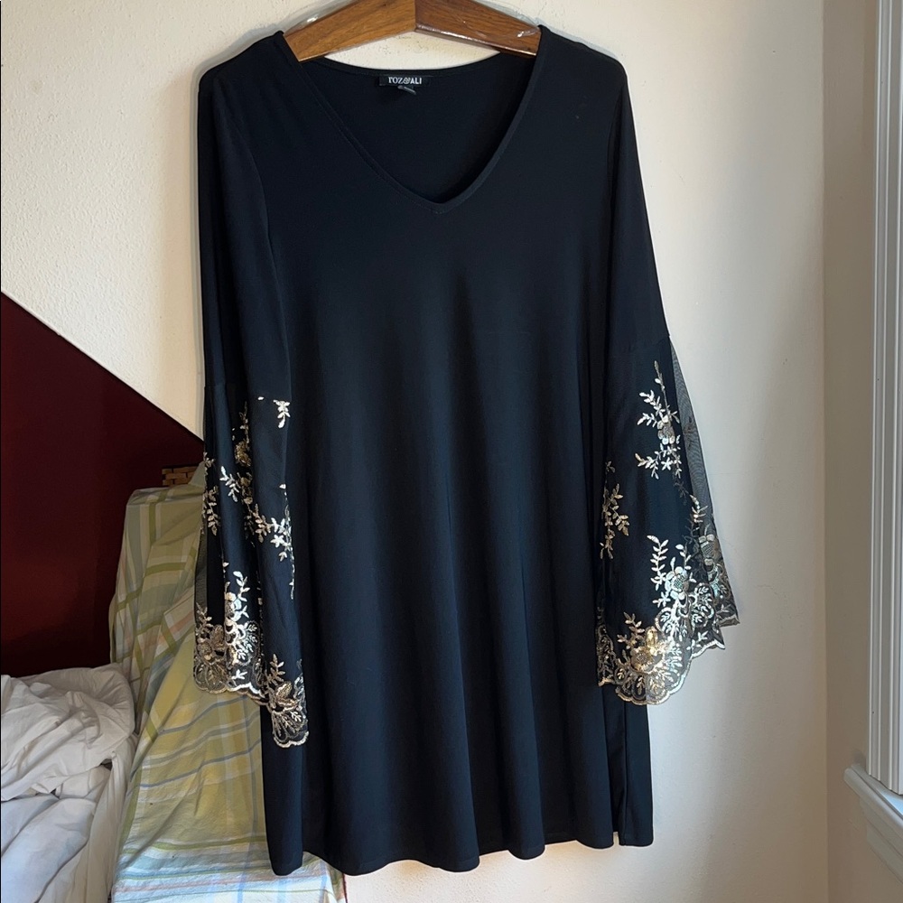 Romantic Embroidered Bell‎ Sleeved Black Mini Dress L EUC